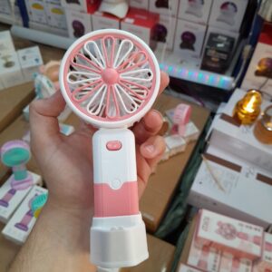 مروحة يدوية محمولة