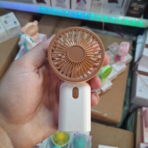 مروحة يدوية محمولة